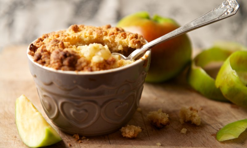 מעדן חגיגי לשבת: מתכון לקראמבל תפוחים