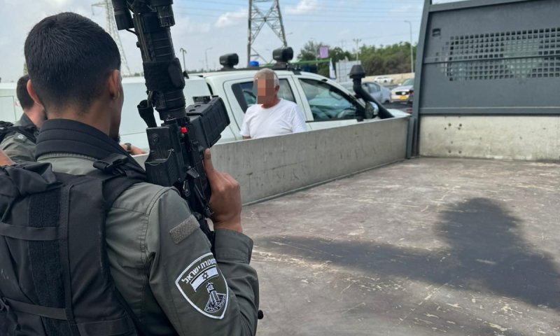 זה מה שתפסו לוחמי מג"ב בתוך דופן כפולה במשאית