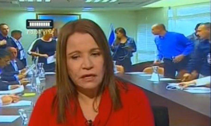 צפו:בגלל מי יחימוביץ' לא מגיעה לישיבות הסיעה?