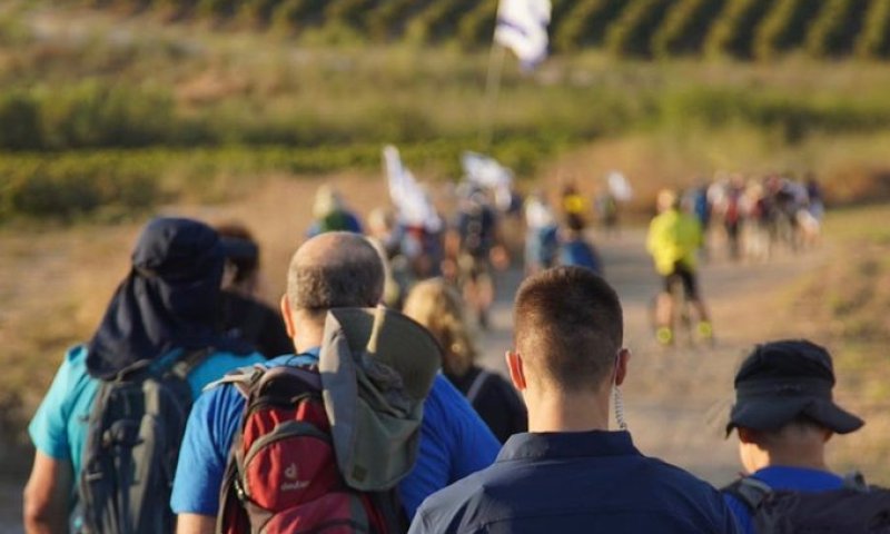 האם יעלון השתתף בצעדה שהפרה את תקנות הסגר?