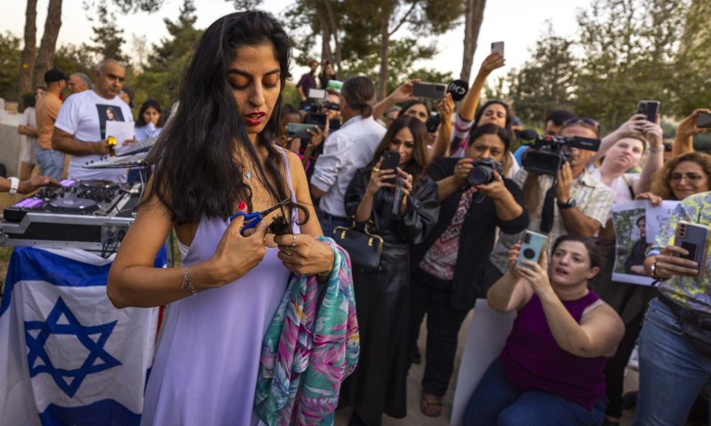 תיעוד: בירושלים ובתל אביב תומכים בנשים האיראניות