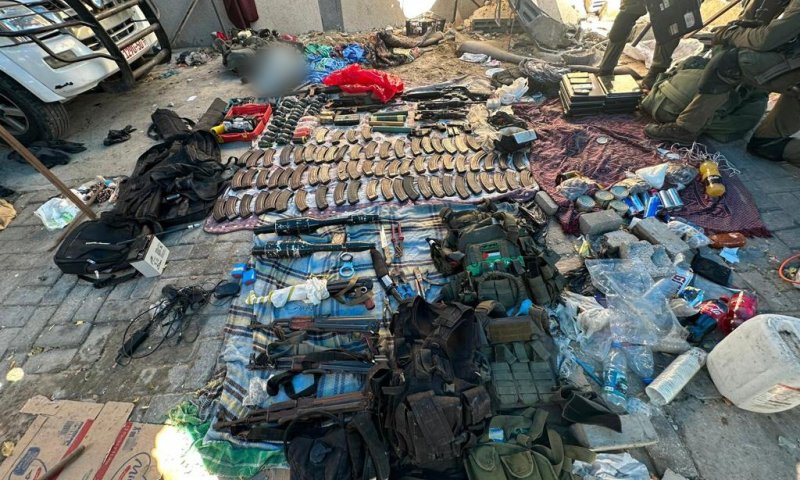 צה"ל תפס בשיפא רכב חמאס ובו עשרות כלי נשק