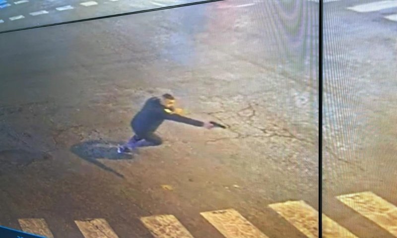 תיעוד: רגעי נטרול המחבל מהפיגוע בתל אביב