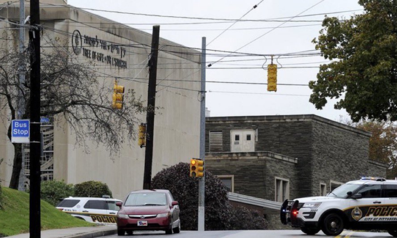 שבוע לאחר הטבח: נתניהו ניחם את רב בית הכנסת