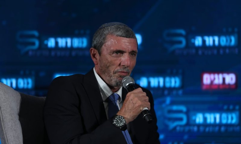 הרב פרץ בכנס סרוגים: "אין הדתה בישראל &ndash; יש החלנה"