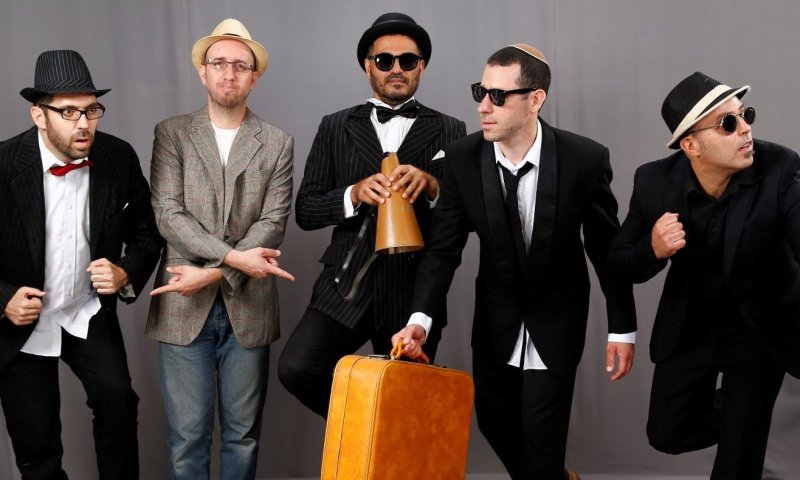 מיוחד: נושאי הכלים בביצוע אלקטרוני לסליחות&bull; צפו