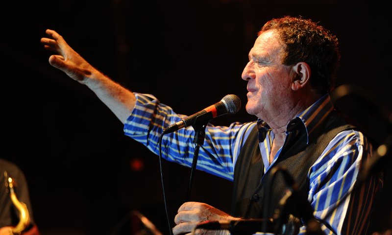 הכליזמרים ויהורם גאון כובשים את ירושלים