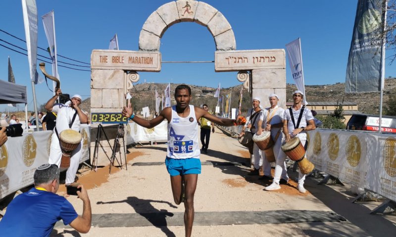 מנצח מרתון התנ"ך: אסיר ציון שישב בכלא הסודני