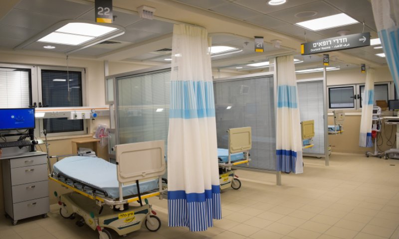 רופא במיון בבית החולים שיבא אותר כחולה קורונה