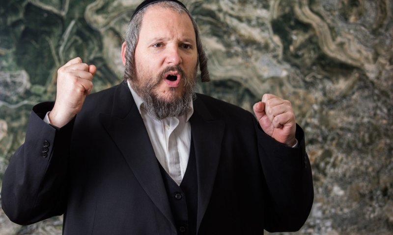 בשיא המשבר: ראשי ערים חרדיות טסו בחשאי לאומן