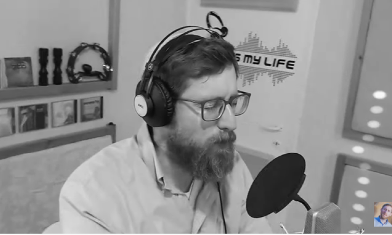 "נחמו עמי": יצחק מאיר מפתיע בביצוע ווקאלי מרגש