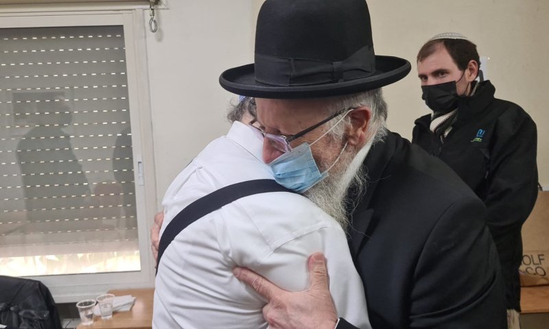 הרבנים הגיעו לנחם את פולארד: "דבר שלא רואים"