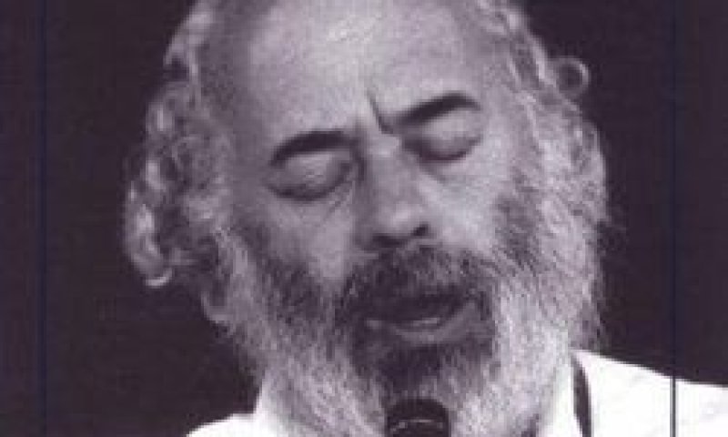 הרב שרלו על הרב קרליבך: לנגן את שיריו אך גם לזכור ממה להתרחק