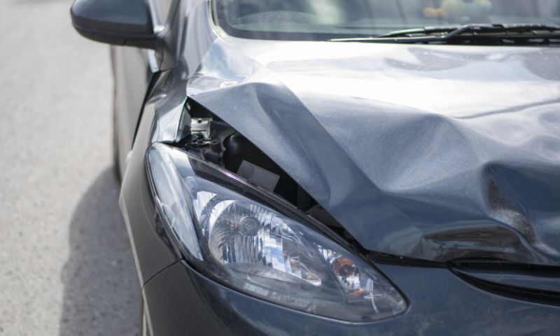 "ריבוי התאונות בארץ &ndash; בגלל שנשים נוהגות"