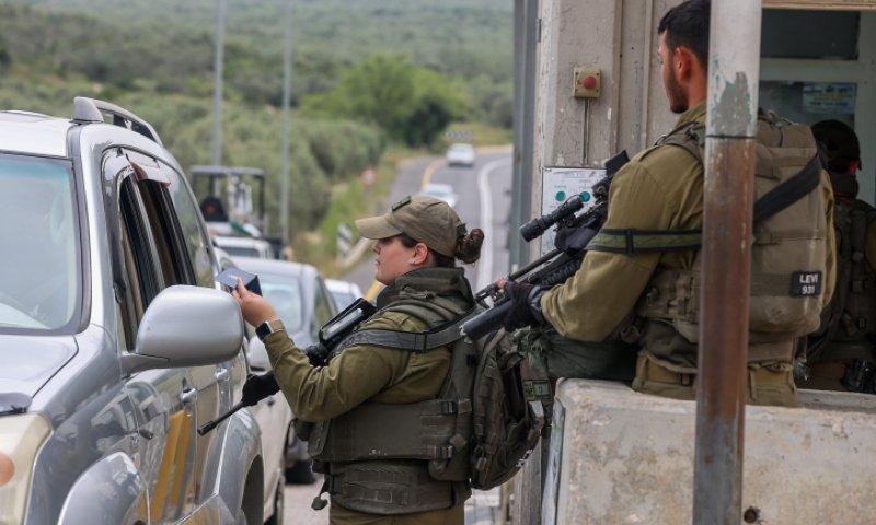 חייל נפצע במהלך ניסיון חטיפת נשק; המחבל נוטרל