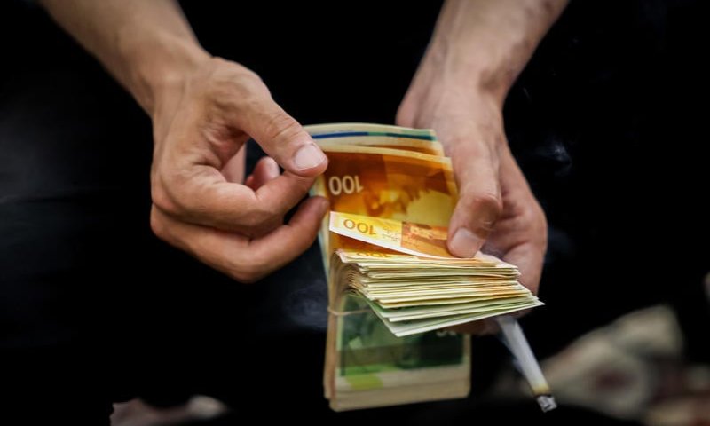 ישר לחשבון הבנק: מאות אלפי אזרחים יקבלו מענק