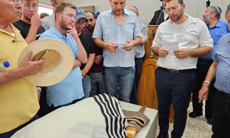 השר וסרלאוף ספד לאביו: "מגדלור של אהבה ותורה"