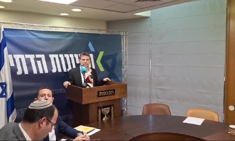 שאלנו את סמוטריץ': מדוע נתניהו לא ביקר בקיבוץ ניר עוז?