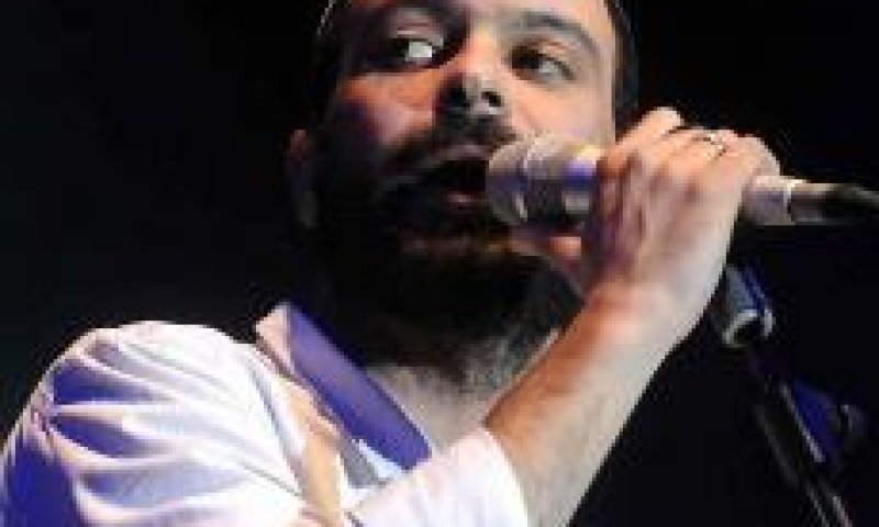 עמיר בניון וחברי הכנסת מציגים: שיר השייטת