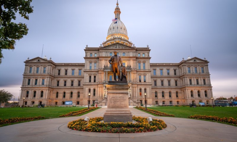 ארה"ב: נעצר חשוד שאיים לרצוח נבחרי ציבור יהודים