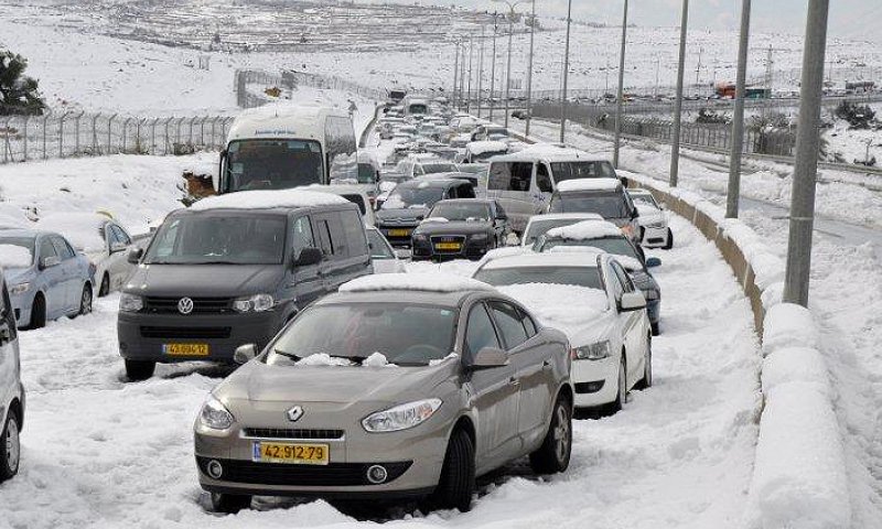 בירושלים נותרו 6,000 בתים ללא חשמל