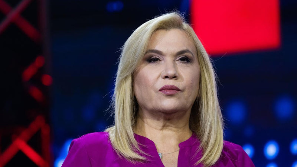 אילה חסון מפתיעה: 