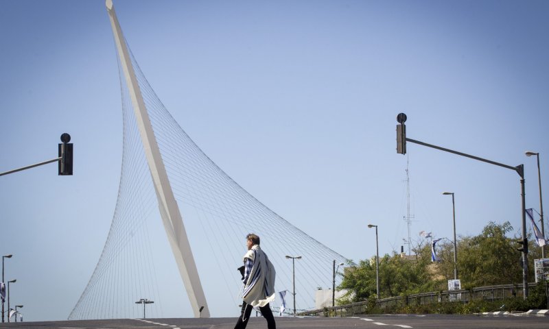 הרב פרץ: ירושלים נפגעה מהקורונה בצורה הכי קשה
