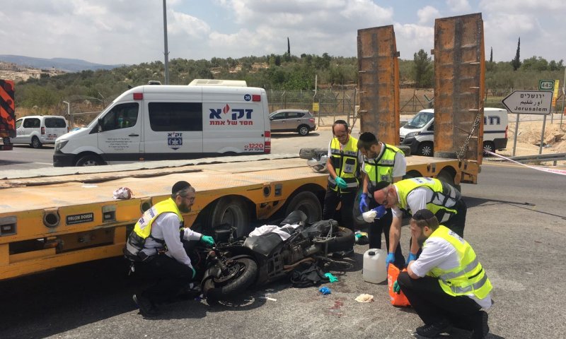 עורך דין מוכר נהרג בתאונת אופנוע בכביש 443