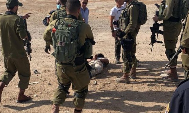 'פרס לטרור': העונש הקל למחבל שניסה לגנוב נשק לחייל