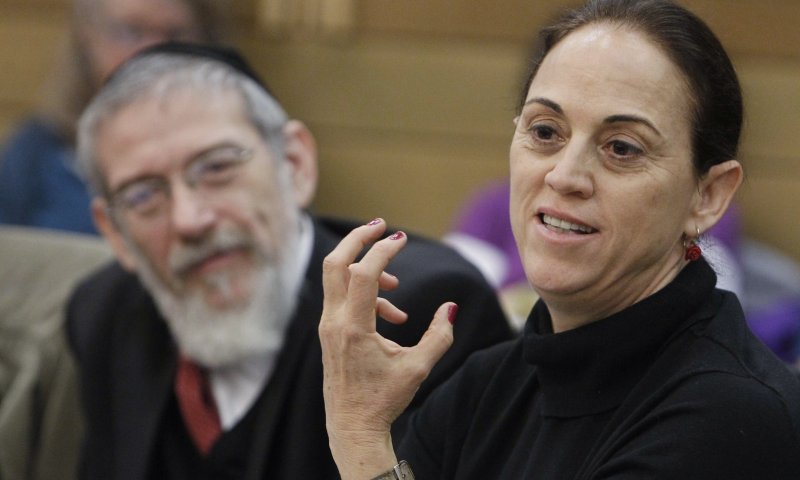 שטרן וקלדרון בהצעת חוק לחילול שבת ציבורית