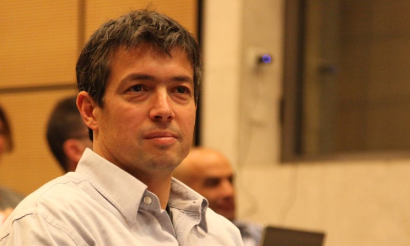 הנדל: ימין חזק? משחררים מחבלים ומפנים יישובים