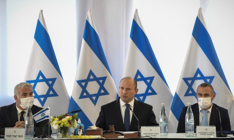 בנט: "העובדה שימין ושמאל יושבים כאן ביחד &ndash; מרגשת"