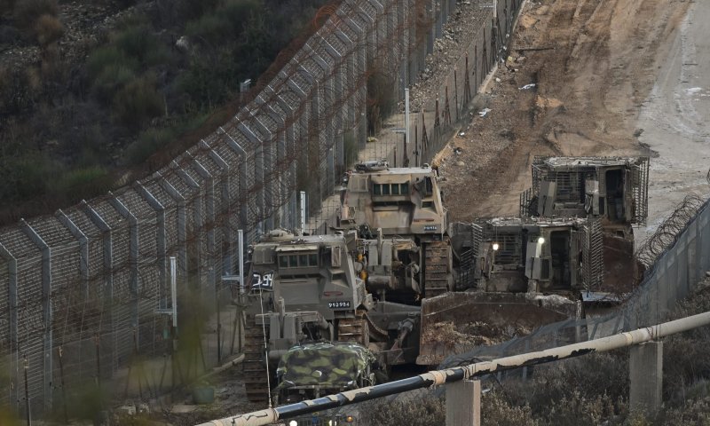 כאוס ברמת הגולן: דרוזים מסוריה ומישראל פרצו את גדר הגבול