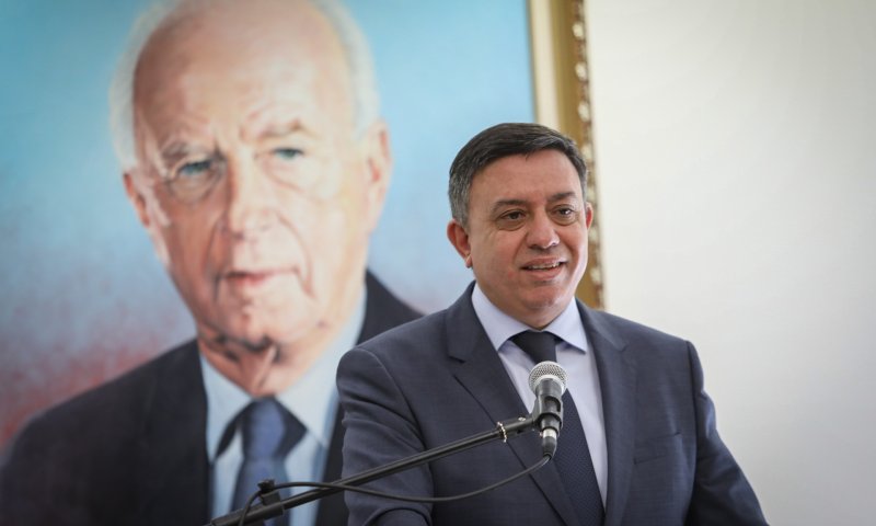 גבאי תקף את נתניהו: "מפחד מדגן וסמוטריץ'"