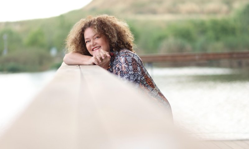 "חוף מבטחים": לאה שבת בסינגל חדש