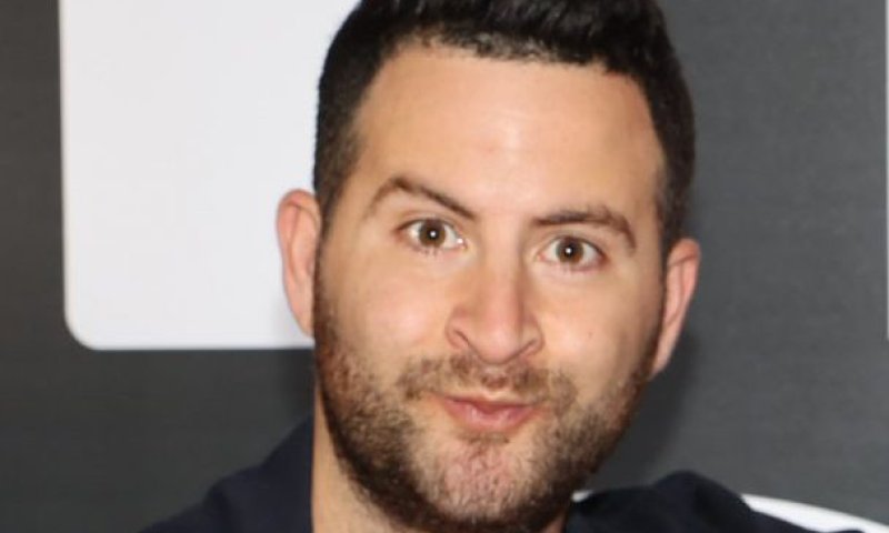 גיא הוכמן: "אני מאוהב בחסידות חב"ד"