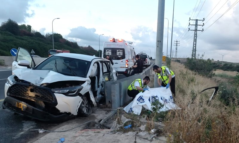 הקטל בדרכים: צעיר כבן 20 נהרג בתאונה סמוך לכניסה לעיר אלעד