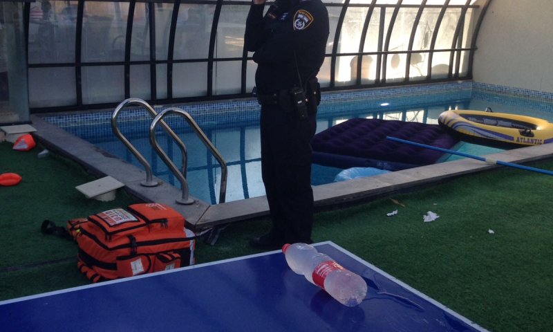 טרגדיה בחופשה: נפטרה בת 5 שטבעה בבריכה בצפון