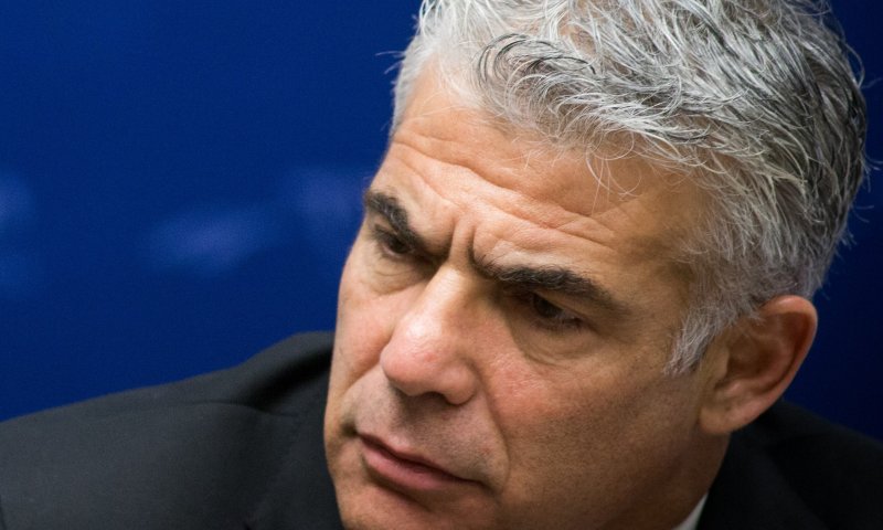 לפיד זועם: "הארץ הוא כבר לא באמת עיתון"