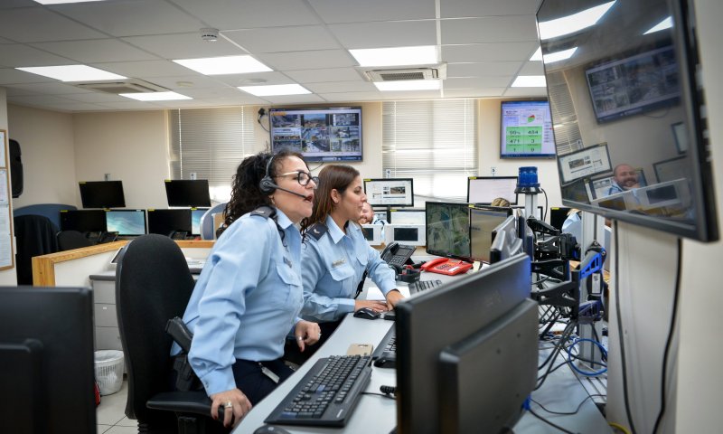 המשטרה: ניתן להתקשר למוקד 100 דרך הסלולר
