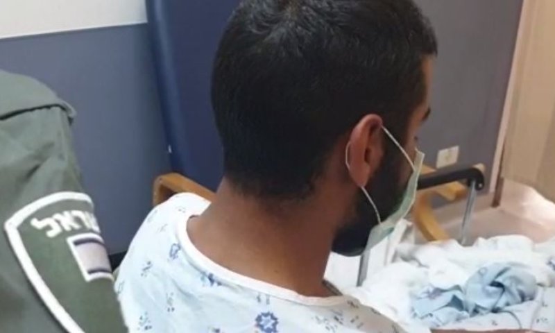 הלוחם שנדרס ונדקר משחזר את הפיגוע. צפו