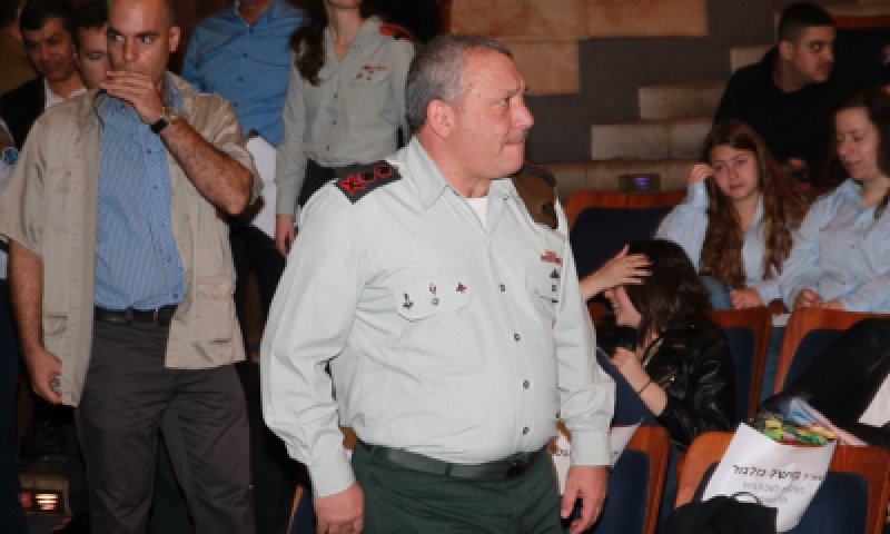 רוב היהודים לא תומכים באייזנקוט, הערבים כן