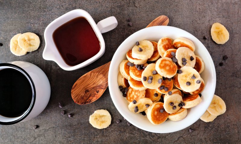 זמן להתפנק: מתכון מיני פנקייק בננה