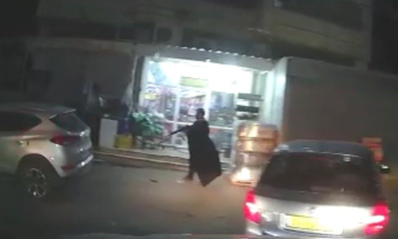 כך הסתיים הפיגוע: תיעוד מתוך מצלמת רכב הרבש"ץ