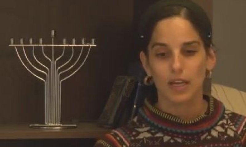 פרויקט מיוחד: תושבי גוש קטיף מדליקים נרות ונזכרים