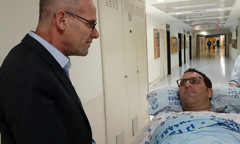 חודש אחרי התאונה: אפרים רימל שוחרר מבית החולים