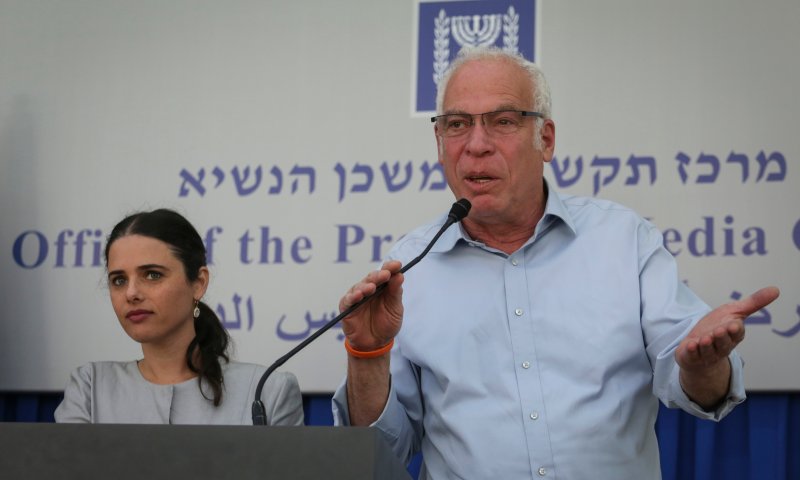 אין קווים אדומים: "לא נפיל על זה את הממשלה"