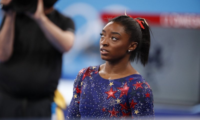 שברה שיא בן 90 שנה: סימון ביילס עושה היסטוריה בארה"ב