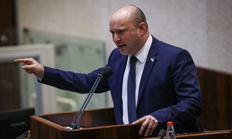 בנט תקף: "לא יכולתי שלא לגחך"