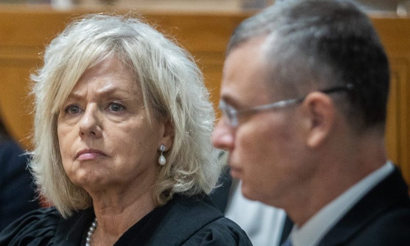 דרישה מהיועמ"שית לפתוח בחקירה נגד יריב לוין